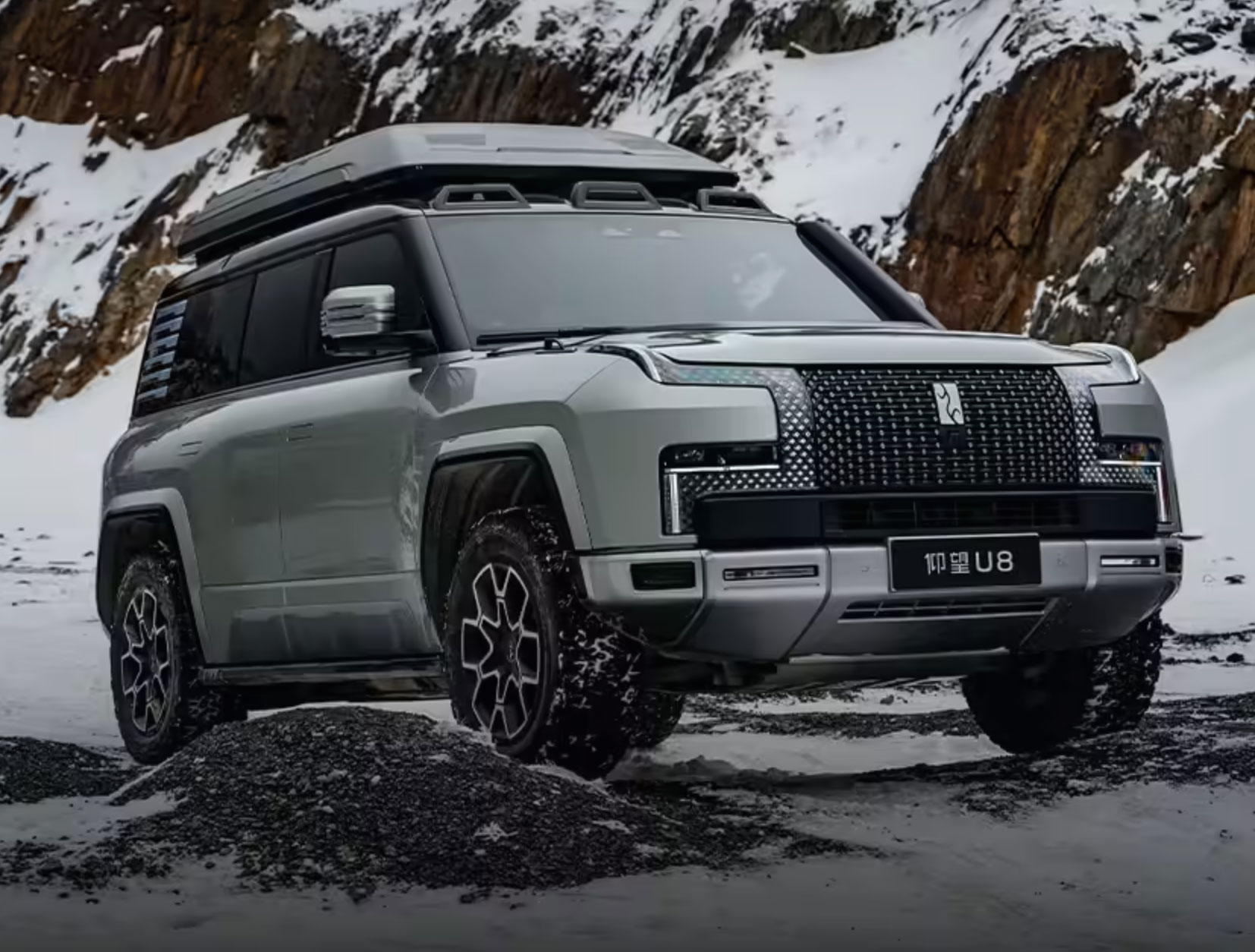 BYD Yangwang U8 Off-road Player Edition Receives V2.1.1 OTA Update, Adding Violent Mode and Cloud Litter Mode