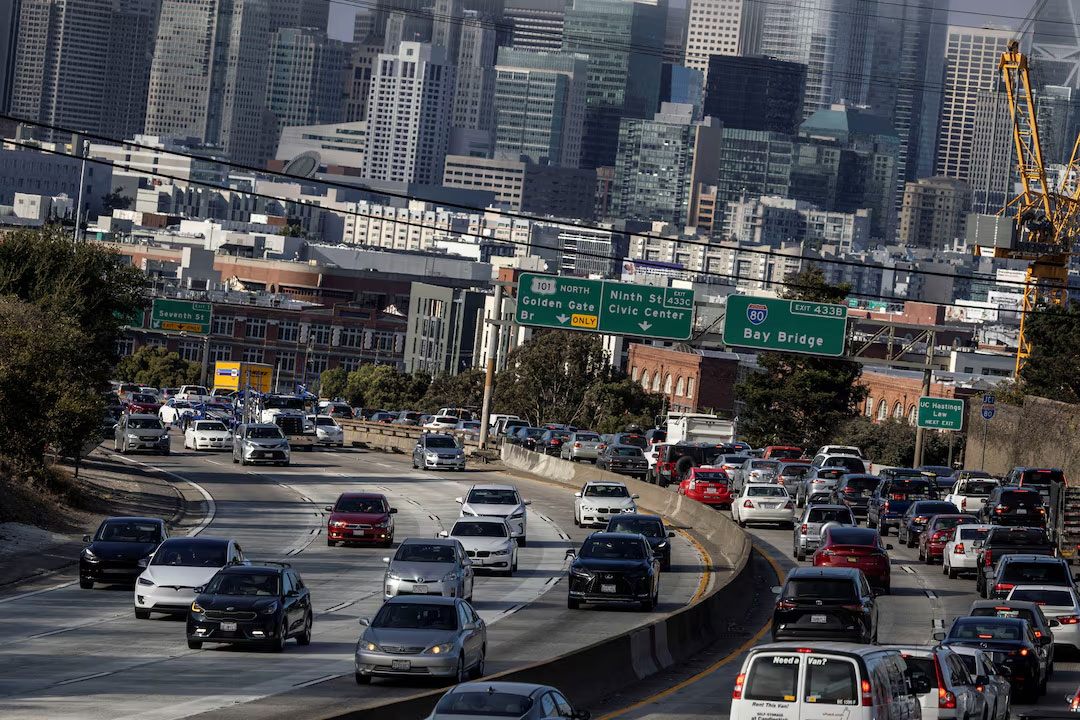 US New Car Sales Reached 15.9 Million Units Last Year, a 2.2% Increase YoY, Setting a 5-Year High